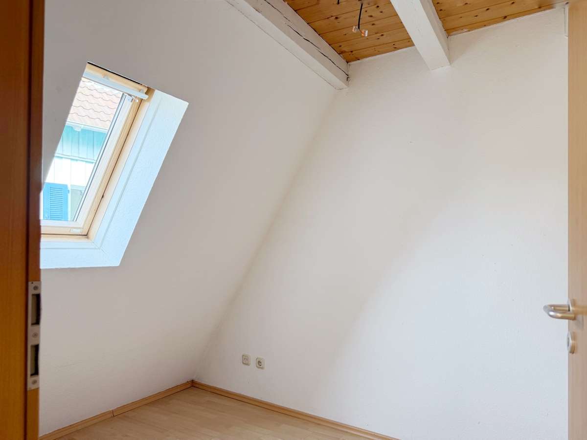 Immobilie in Rudersberg - Backsteinhaus in Rudersberg – Einfamilienhaus mit Scheune, Garten und viel Potenzial - Bild 9