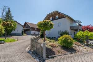 Vielseitiges Refugium mit Wohnhaus, separaten Wohneinheiten und großzügigem Wellnessbereich. – Die vollständige Adresse der Immobilie erhältst du vom Anbieter., 84371 Triftern – Vorschaubild 2