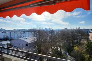 Helle großzügige Wohnung mit grandioser Aussicht