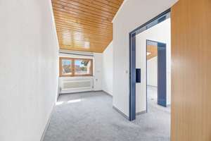 Traumhafte Doppelhaushälfte mit beeindruckender Galerie, Garten und Stellplatz in ruhiger Wohnlage – Die vollständige Adresse der Immobilie erhältst du vom Anbieter., 71101 Schönaich – Vorschaubild 27