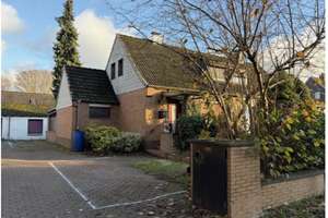 Doppelhaushälfte mit Garten und Schuppen, Hamburg-Eidelstedt