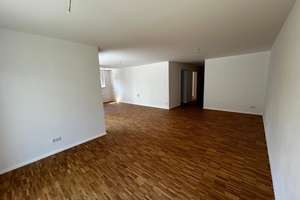 Süd-West EG Wohnung mit großer Terrasse, nähe Zentrum Ingolstadt – Die vollständige Adresse der Immobilie erhältst du vom Anbieter., 85051 Münchener Straße, Ingolstadt – Vorschaubild 3