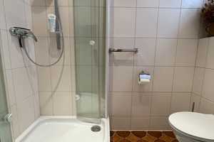 Großzügige Villa m. Hallenbad, Whirlpool & Sauna, tolle Ortsrandlage – Aichach-Friedberg (Kreis) – Vorschaubild 25