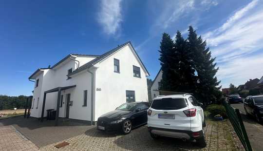 Bild von Attraktives Doppelhaushälfte mit solider Rendite und moderner Ausstattung in Burgdorf