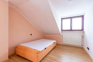 Großzügige 3-Zimmer-Dachgeschoss-Wohnung – Die vollständige Adresse der Immobilie erhältst du vom Anbieter., 85055 Mailing, Ingolstadt – Vorschaubild 9
