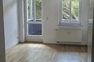 Stilvolle 2-Zimmer-Wohnung mit Balkon und traumhaftem Blick ins Grüne