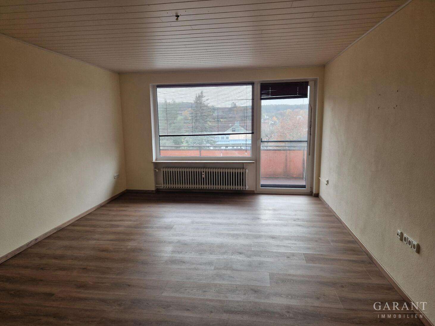Immobilie in Walsdorf - Charmante 3 Zimmer-Wohnung mit Südwest-Balkon, komplett mit Einbauküche - Bild 7