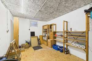 Wohnglück auf zwei Ebenen: Gepflegtes 4-Zimmer-Reihenhaus mit Terrasse in Karlsruhe-Neureut – Die vollständige Adresse der Immobilie erhältst du vom Anbieter., 76149 Neureut, Karlsruhe – Vorschaubild 33