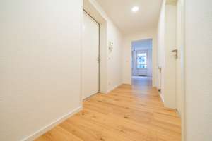 Große 5-RW*WG geeignet* EBK* 2 Bäder mit Dusche und WC* Balkon* Fahrstuhl* zentrale Lage* Top* – Schäferstraße 64, 1067 Friedrichstadt, Dresden – Vorschaubild 6