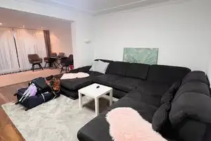 Stilvolles, möbliertes Haus mit moderner Ausstattung und großzügigem Raumangebot – Bielefeld – Vorschaubild 4
