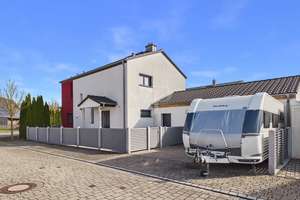 Modernes, lichtdurchflutetes Einfamilienhaus mit Doppelgarage, IN-Südost – Die vollständige Adresse der Immobilie erhältst du vom Anbieter., 85053 Südost, Ingolstadt – Vorschaubild 2