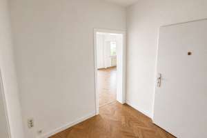 Frisch modernisierte Wohnung mit Balkon in Essen-Frintrop – ca. 67 m² – Die vollständige Adresse der Immobilie erhältst du vom Anbieter., 45359 Bedingrade, Essen – Vorschaubild 4