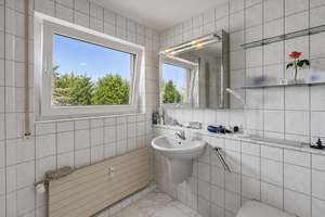 Vermietete 2-Zimmer-Dachgeschoss-Wohnung in Stuttgart-West – Die vollständige Adresse der Immobilie erhältst du vom Anbieter., 70197 Hasenberg, Stuttgart – Vorschaubild 11