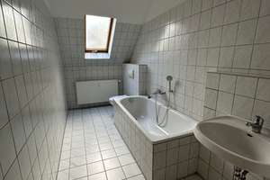 Charmante Dachgeschosswohnung in historischem Gebäude in Chemnitz – Geibelstraße 15, 9127 Gablenz, Chemnitz – Vorschaubild 12