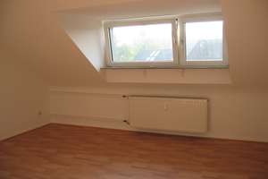 Gepflegte 3-Zimmer Wohnung im DG in Mönchengladbach-Neuwerk – Engelblecker Str. 212, 41066 Neuwerk-Mitte, Mönchengladbach – Vorschaubild 3