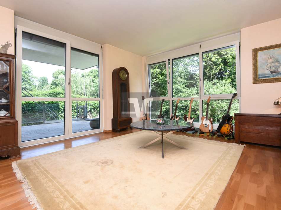 Schlafzimmer mit Blick zum Gar