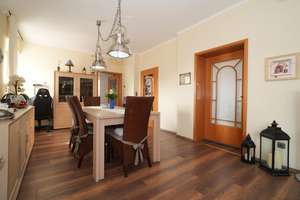 Ideal für ein zu pflegendes Familienmitglied, als Mehrgenerationen-Haus oder mit Praxis / Büro – Die vollständige Adresse der Immobilie erhältst du vom Anbieter., 47443 Hochstraß, Moers – Vorschaubild 21