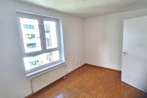 *Neues Zuhause für Ihre Familie* 4-Zimmer-Wohnung mit Balkon, zwei Bädern und Einbauküche – Alstertwiete 13, 20099 Sankt Georg, Hamburg – Vorschaubild 7