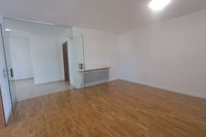 AUFGEPASST! Schöne Großwohung mit 5 Zimmer, Terrasse, Bad,  G-WC, Parkett,  Garage in Kelkheim – Die vollständige Adresse der Immobilie erhältst du vom Anbieter., 65779 Kelkheim (Taunus) – Vorschaubild 9