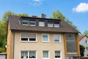 Wohnen mit Charakter: 3,5-Zimmer-Dachgeschosswohnung mit eigenen Garten in Dortmund-Neuasseln 