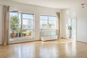 Rooftop-Wohnen mit Weitblick – zwei Terrassen, außergewöhnliche Raumhöhe – Die vollständige Adresse der Immobilie erhältst du vom Anbieter., 81379 Thalkirchen, München – Vorschaubild 3