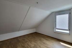 Endlich Platz! Großzügige DHH mit Garten in Erlensee – Weingartenstraße 15d, 63526 Erlensee – Vorschaubild 4