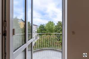 Galerie­wohnung mit stilvollem Raumkonzept und Südbalkon – Die vollständige Adresse der Immobilie erhältst du vom Anbieter., 80997 Allach, München – Vorschaubild 8