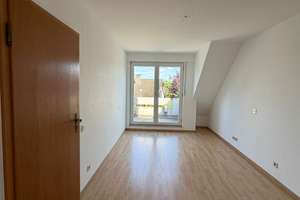 Doppelhaushälfte mit großem Wohn-/Essbereich inkl. Kamin, kl. Garten, Balkon und ausg. Dachgeschoss – Die vollständige Adresse der Immobilie erhältst du vom Anbieter., 45259 Heisingen, Essen – Vorschaubild 14