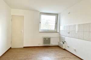 Zentral gelegene 3,5 Zimmerwohnung mit Aufzug – Pforzheim – Vorschaubild 5