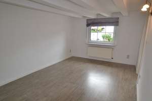 Niederkassel: Haus mit Charme in Rheinnähe! 
Gemütlichkeit Innen und Außen sowie große Doppelgarage – Die vollständige Adresse der Immobilie erhältst du vom Anbieter., 53859 Niederkassel – Vorschaubild 9