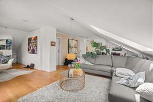Top modernisierte, helle 3 Zimmer Dachgeschosswohnung  mit 2 Balkonen in Naurod  | WAGNER IMMOBILIEN – Die vollständige Adresse der Immobilie erhältst du vom Anbieter., 65207 Naurod, Wiesbaden – Vorschaubild 5