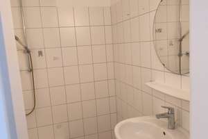 Helle schöne  2-Zimmer-Wohnung in ruhiger Lage und Zentral – Die vollständige Adresse der Immobilie erhältst du vom Anbieter., 70190 Stöckach, Stuttgart – Vorschaubild 5