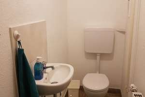 Exklusive, gepflegte 4-Zimmer-Wohnung mit 2 Balkonen und Einbauküche in KARLSRUHE – Kriegsstraße 79, 76149 Südweststadt, Karlsruhe – Vorschaubild 7