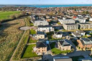 Repräsentatives und energieeffizientes Einfamilienhaus in ruhiger Feldrandlage – Die vollständige Adresse der Immobilie erhältst du vom Anbieter., 24235 Laboe – Vorschaubild 55