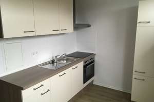 Top renovierte Wohnung mit Einbauküche.