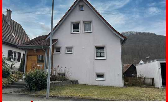 Gepflegtes Einfamilienhaus mit schönem Garten in ruhiger Lage 