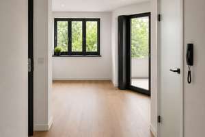     Kernsanierte 2,5 Zimmer-Wohnung mit zwei Balkonen in Unikliniknähe