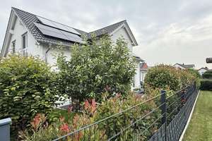 Freistehendes Einfamilienhaus in Ober-Rosbach (AC, PV, Solar, WP, etc.) - provisionsfrei – Die vollständige Adresse der Immobilie erhältst du vom Anbieter., 61191 Rosbach vor der Höhe – Vorschaubild 6