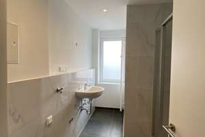 Helle kernsanierte 2Zi Altbau Wohnung top Ausstattung/Küche/Balkon/Parkett/Bad neu/elektr. Rolläden – Heynestrasse 23, 90443 Steinbühl, Nürnberg – Vorschaubild 18