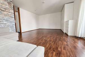 Kapitanlage oder Selbstgenutzt! Ideale 1-Zimmer-Wohnung mit großem Balkon! – 70435 Zuffenhausen-Hohenstein, Stuttgart – Vorschaubild 2