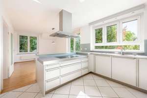 Barrierefreie, gepflegte Penthouse-Wohnung in traumhafter Aussichtslage – Die vollständige Adresse der Immobilie erhältst du vom Anbieter., 70597 Sonnenberg, Stuttgart – Vorschaubild 5