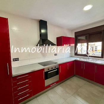WOHNUNG 2 SCHLAFZIMMER, 2 BÄDER MIT AUFZUG