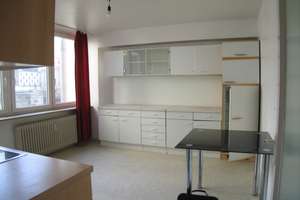 Geräumige, 2-Zimmerwohnung (ohne Balkon) mit großer Wohnküche und Tageslichtbad Nähe Fußgängerzone