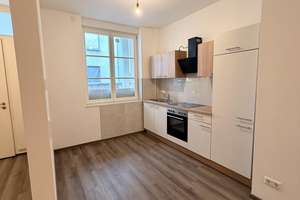 Gepflegte und Sanierte 2,5-Zimmer Wohnung im EG in Pforzheim inkl. EBK und Fußbodenheizung