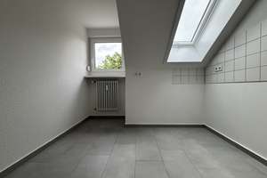 Schöne 3-Zimmer-Dachgeschosswohnung in Neu-Ulm – Bradleystraße 16, 89231 Neu-Ulm – Vorschaubild 5