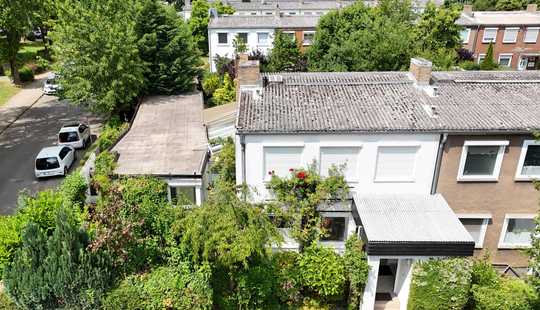 Bild von Modernes Reihenendhaus mit Anbau, Garage, Carport und Garten – Viel Platz für Ihre Pläne!