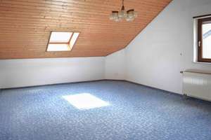 Großzügiges Zweifamilienhaus mit Doppelgarage, Sauna, Kachelofen, Wintergarten, Terrasse Balkon – Die vollständige Adresse der Immobilie erhältst du vom Anbieter., 74889 Sinsheim – Vorschaubild 18