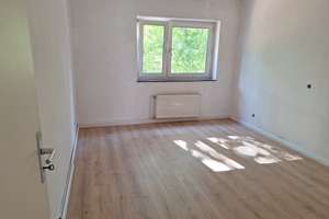 Helle 2-Zimmer Wohnung mit Einbauküche und Balkon – Lüderichstraße 15, 51105 Humboldt/Gremberg, Köln – Vorschaubild 3