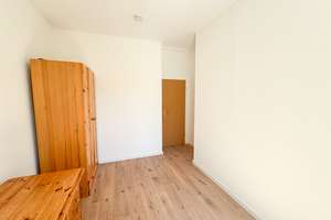 Gemütliche 3-Zimmer-Wohnung mit Balkon in Chemnitz-Bernsdorf - jetzt zum Verkauf! – Lutherstraße 67, 9126 Bernsdorf, Chemnitz – Vorschaubild 7