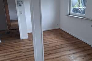 Schön geschnittene 3,5-Zimmer-Wohnung in Wuppertal Langerfeld – Inselstraße 7, 42989 Langerfeld-Beyenburg, Wuppertal – Vorschaubild 3